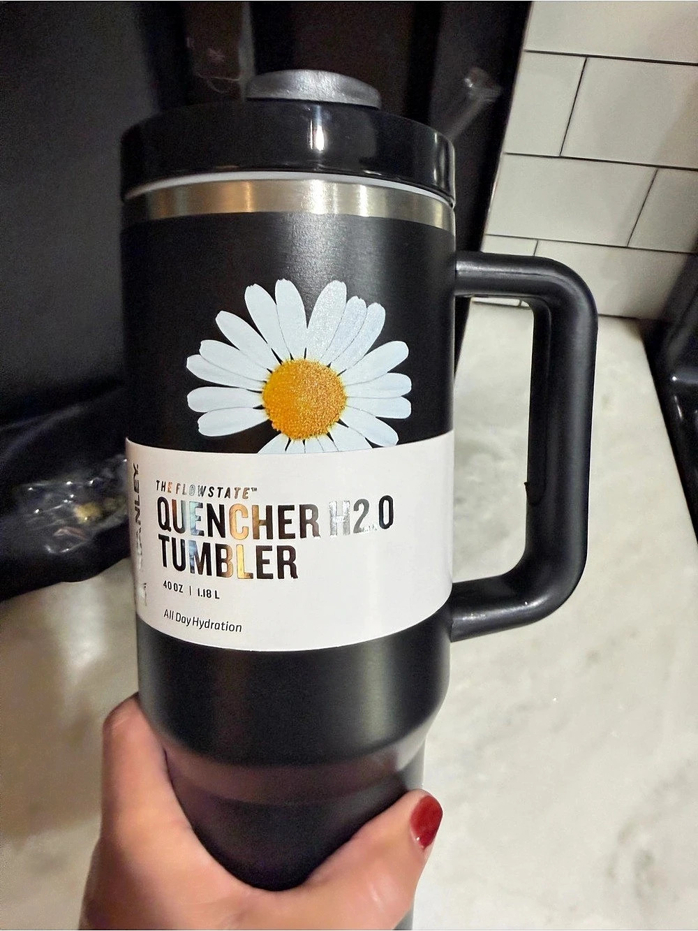 Stanley Quencher H2.0 Tumbler 40 oz Black & White Daisy NWT